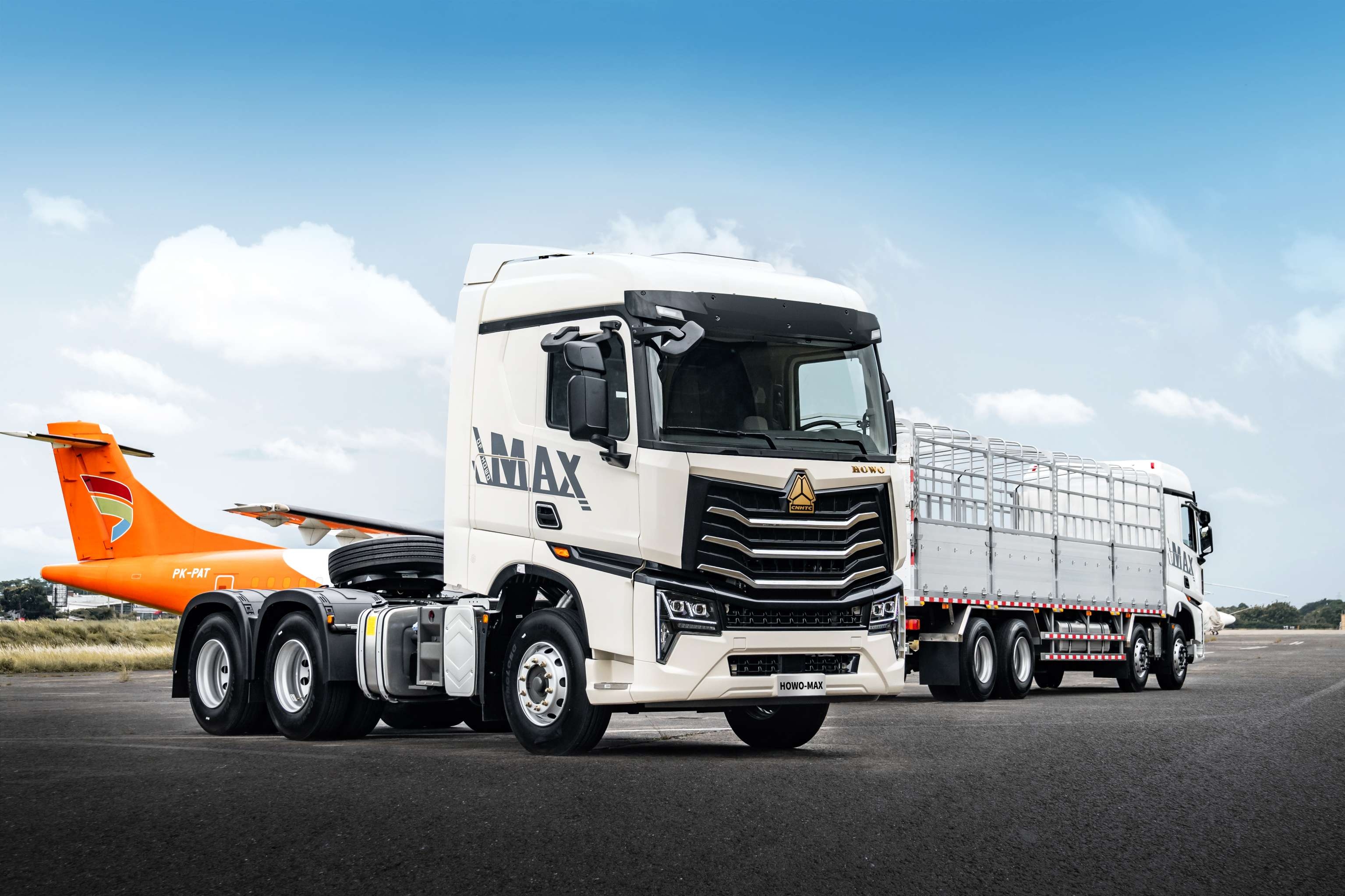 HOWO-MAX 6x4 tractor (10)